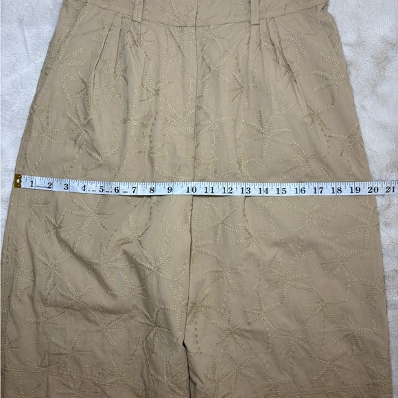 House of Harlow 1960 Textured Tan Joggers - Picture 5 of 10